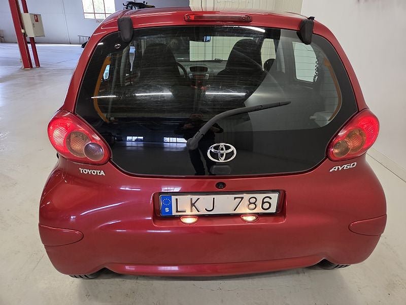 Vehicle Image 7