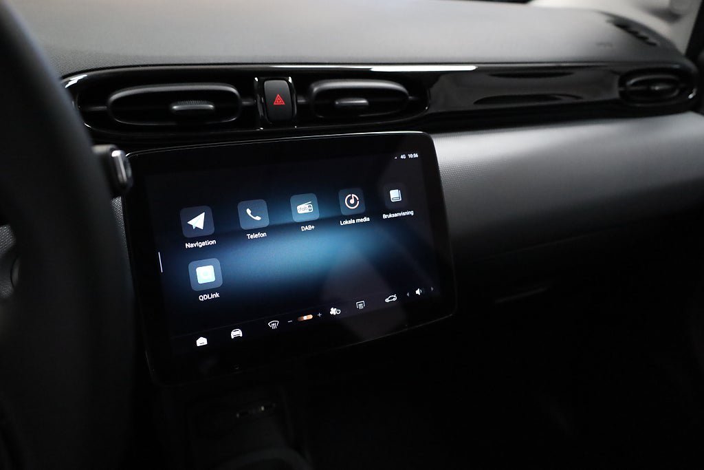Vehicle Image 32