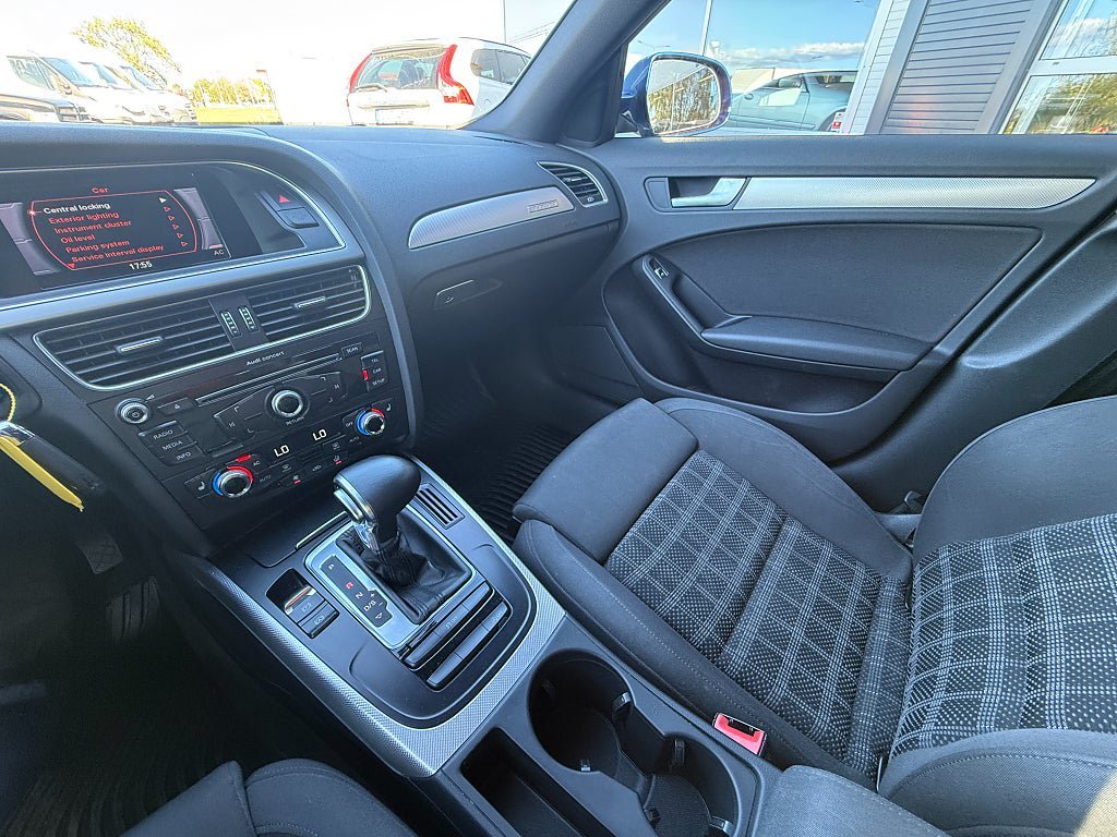 Vehicle Image 14