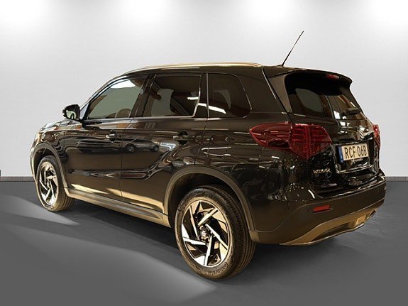 Vehicle Image 6