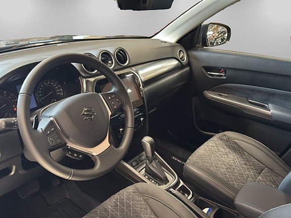 Vehicle Image 8