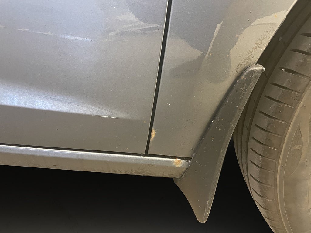 Vehicle Image 25