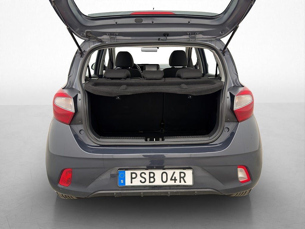 Vehicle Image 14