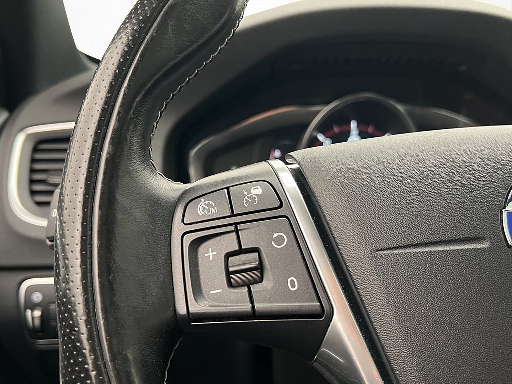 Vehicle Image 29