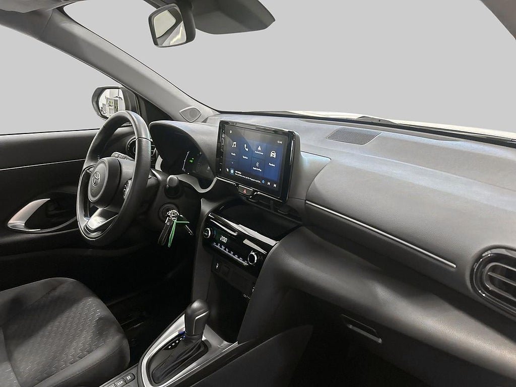 Vehicle Image 9