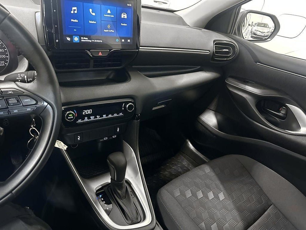 Vehicle Image 18