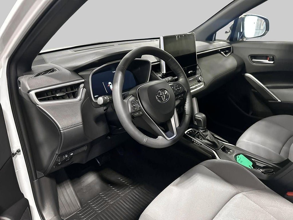 Vehicle Image 13