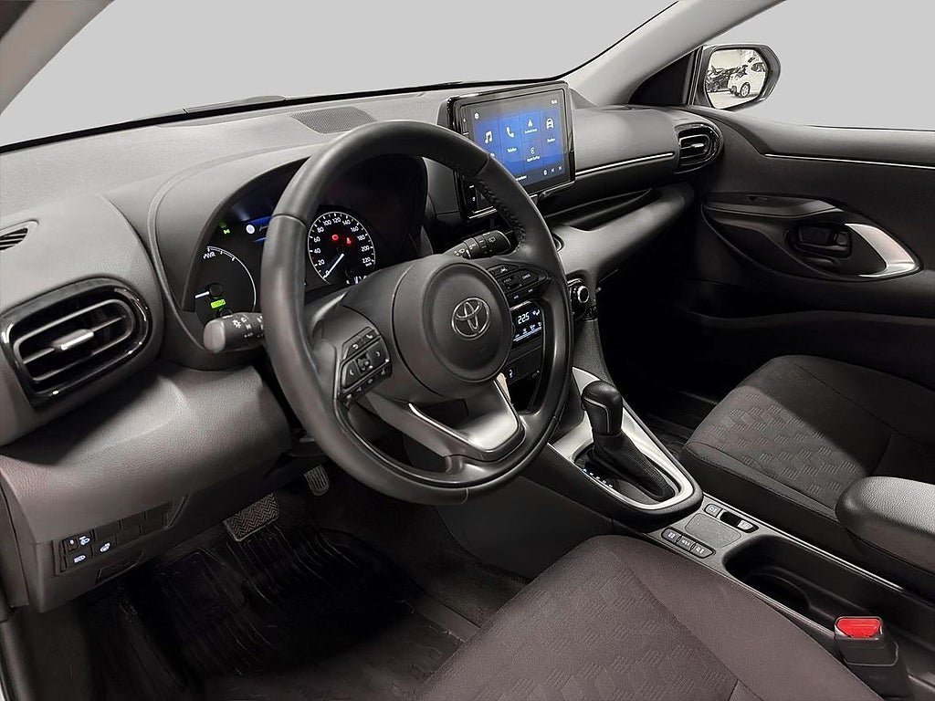 Vehicle Image 14