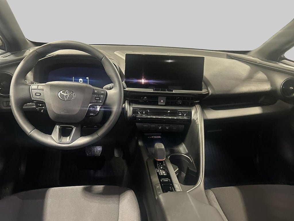 Vehicle Image 12