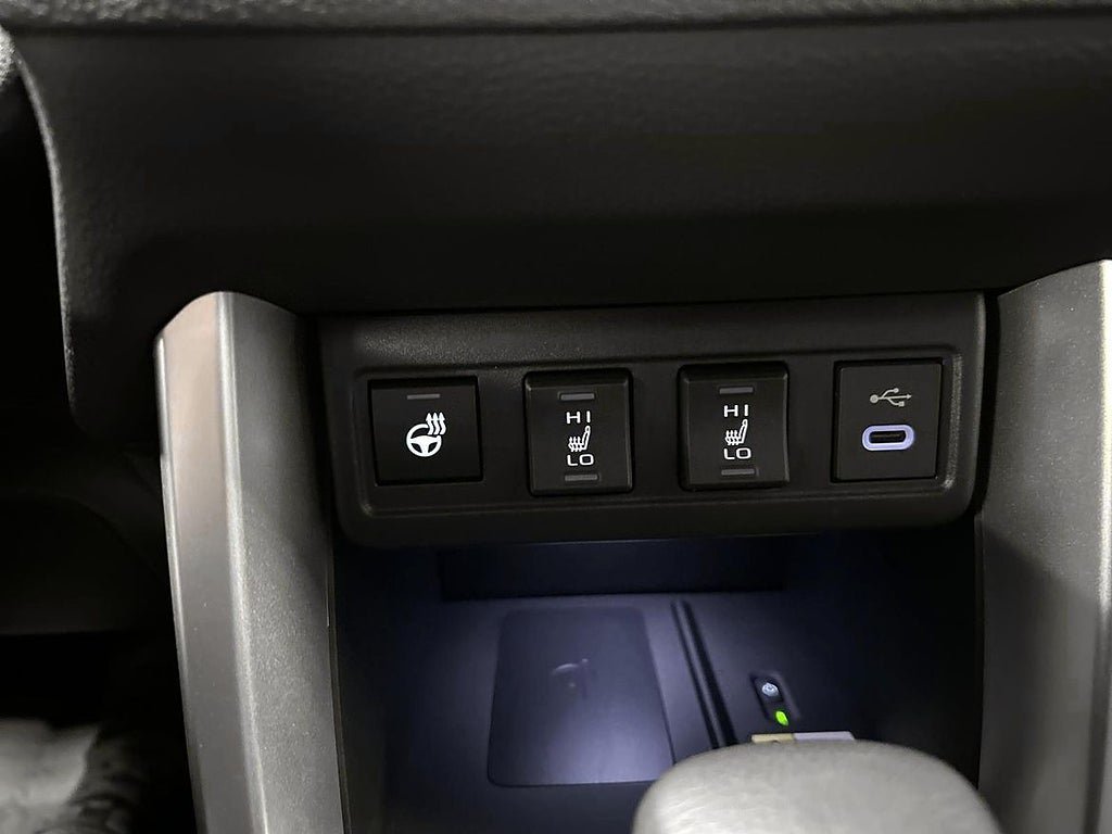 Vehicle Image 22