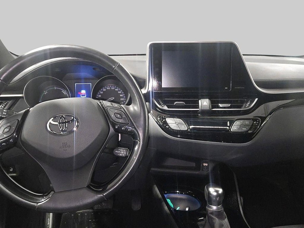 Vehicle Image 11