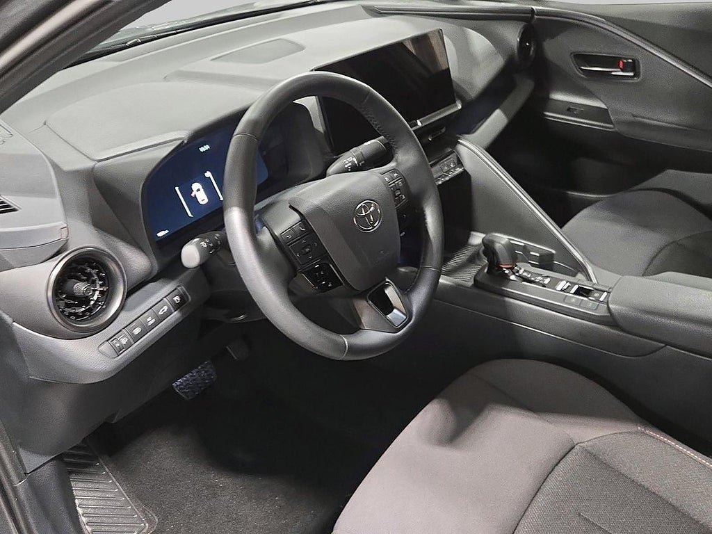 Vehicle Image 14