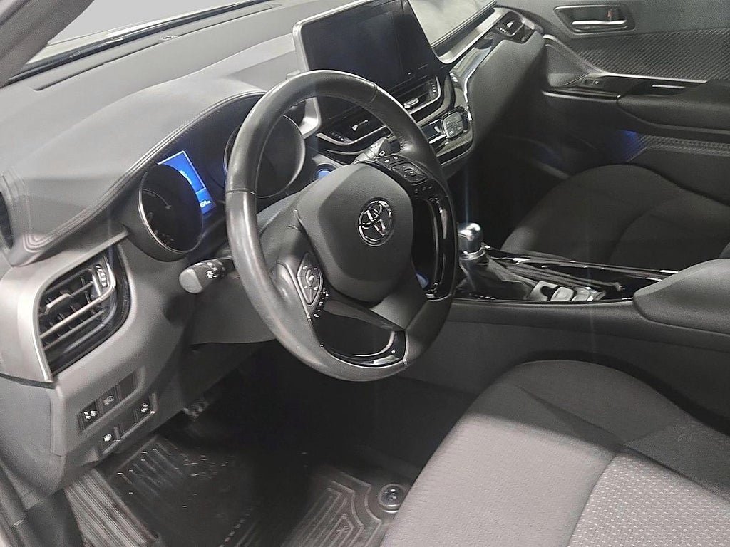 Vehicle Image 13