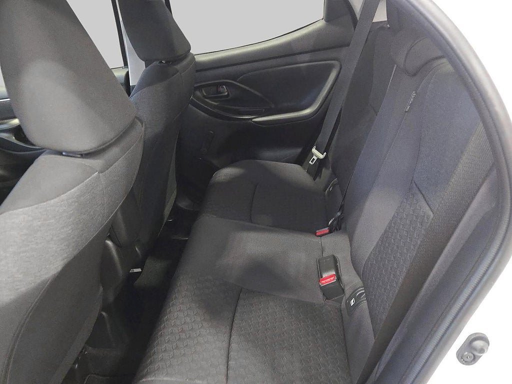 Vehicle Image 10