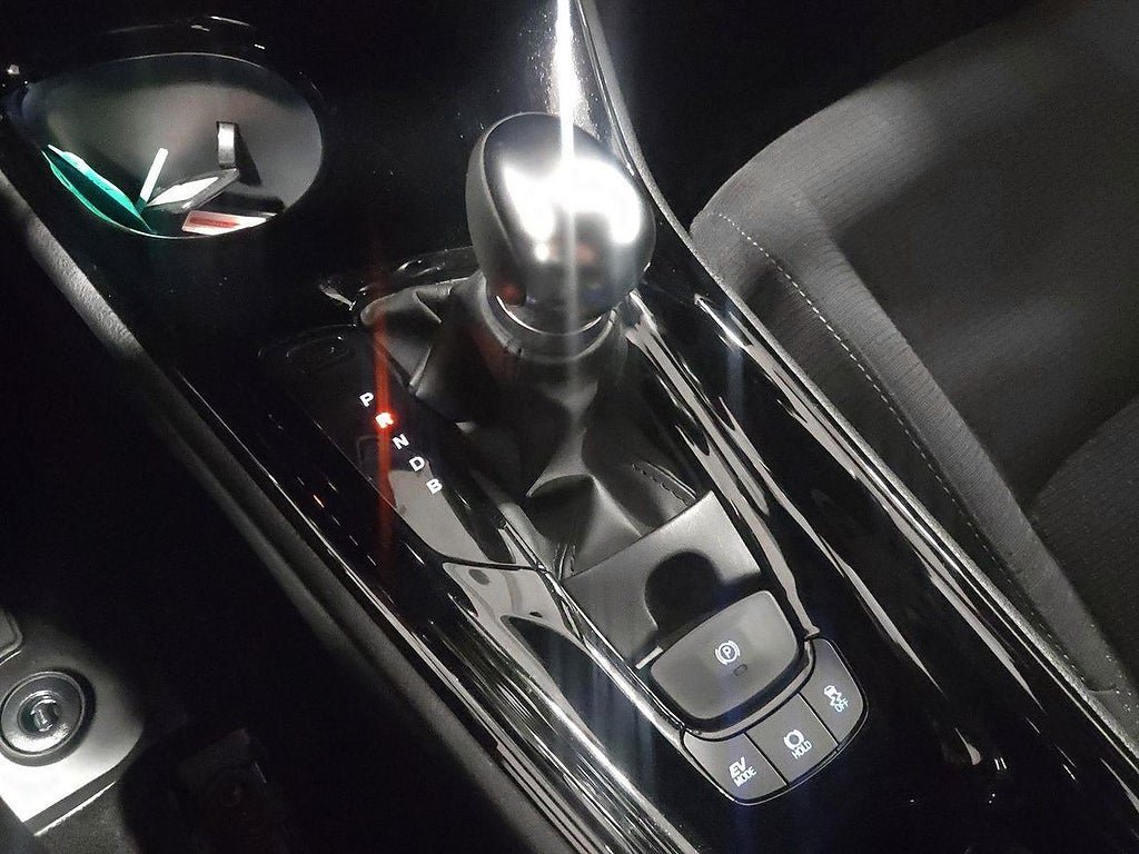 Vehicle Image 17