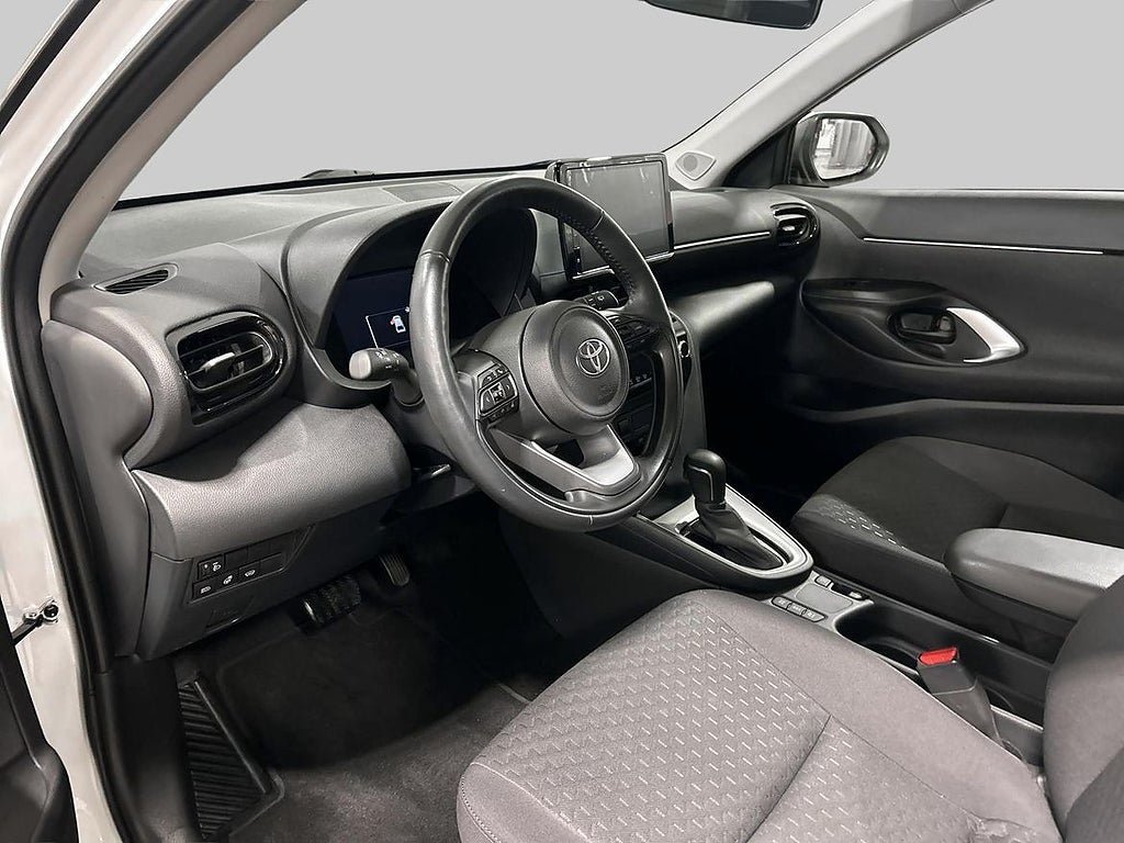 Vehicle Image 14