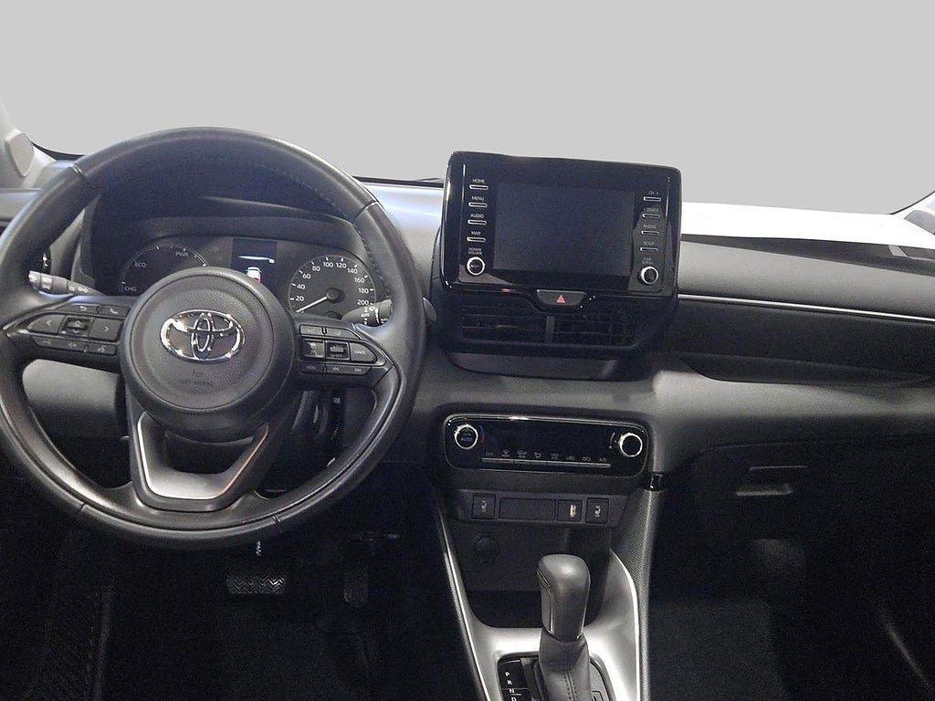 Vehicle Image 11