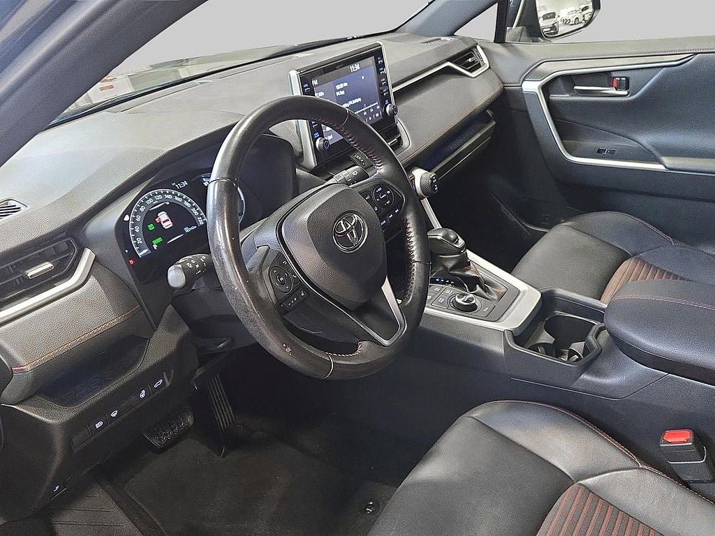 Vehicle Image 13
