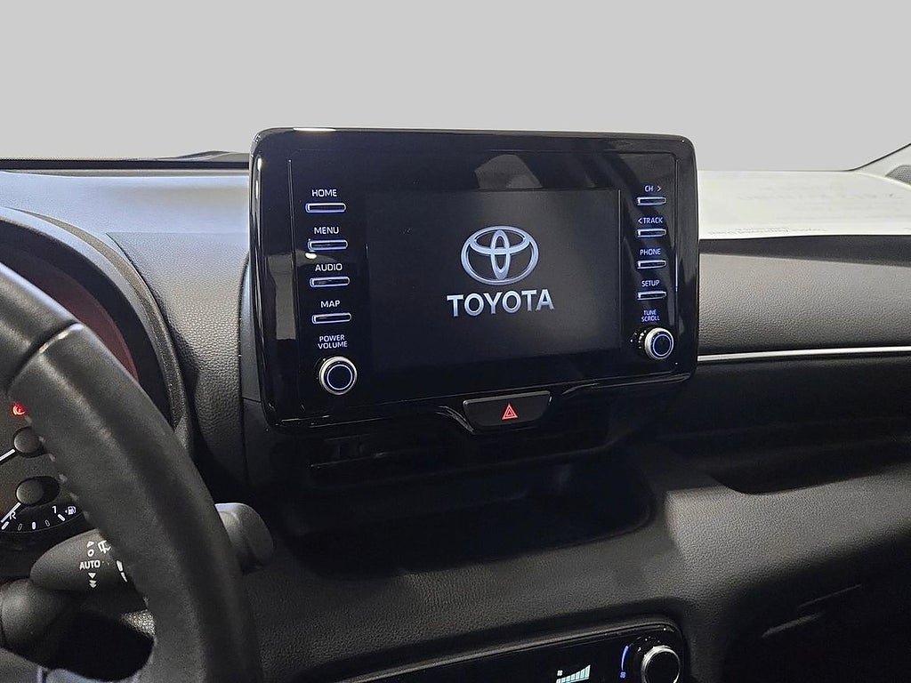 Vehicle Image 15