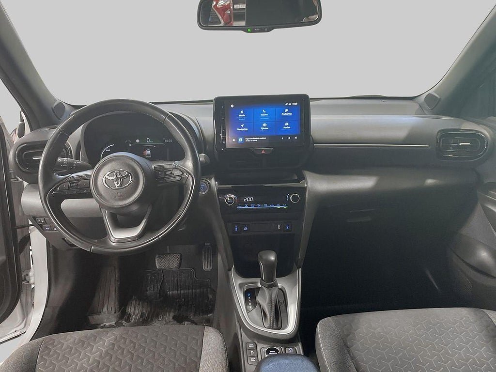 Vehicle Image 12