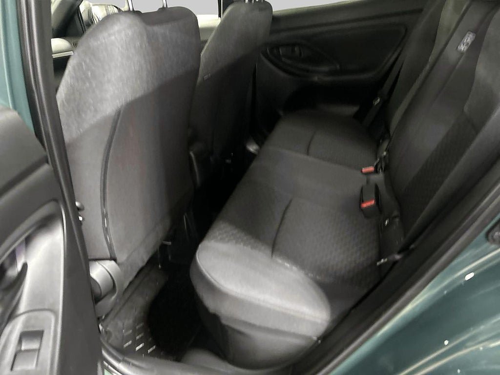 Vehicle Image 11