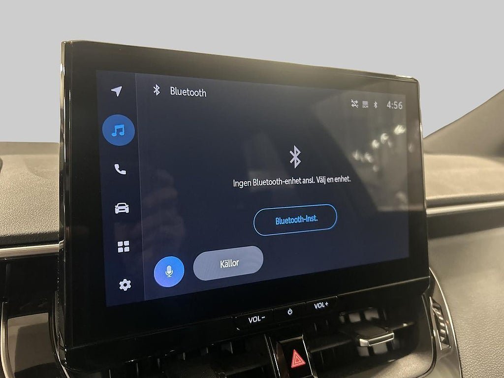 Vehicle Image 16