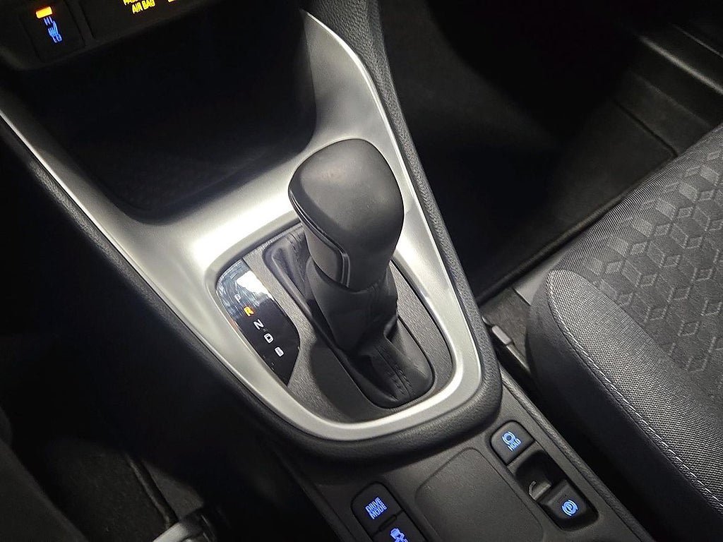 Vehicle Image 17