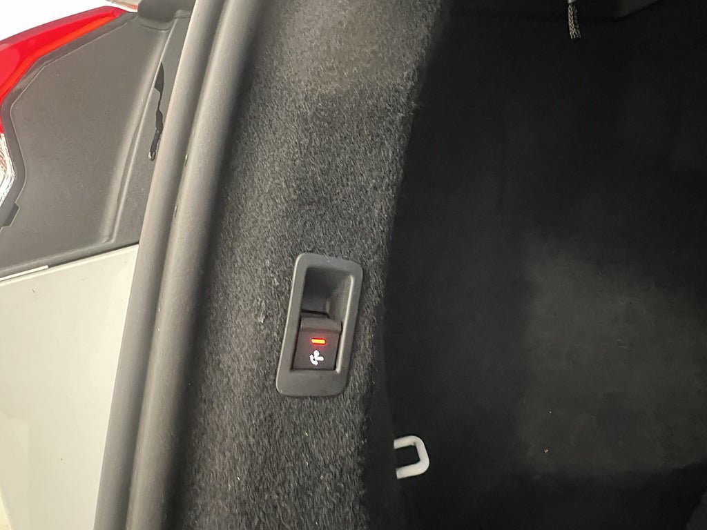 Vehicle Image 27