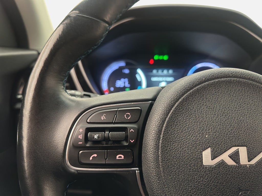 Vehicle Image 26