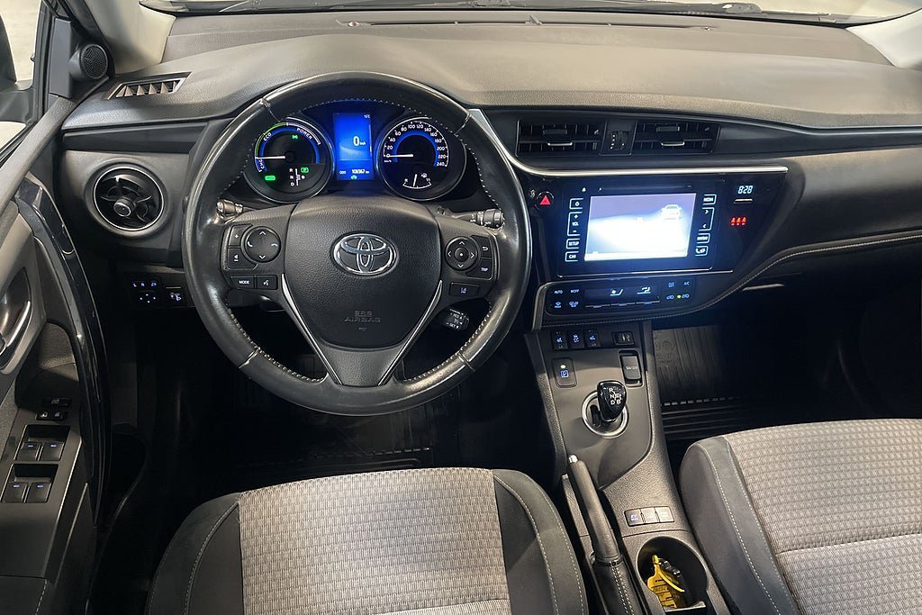 Vehicle Image 11