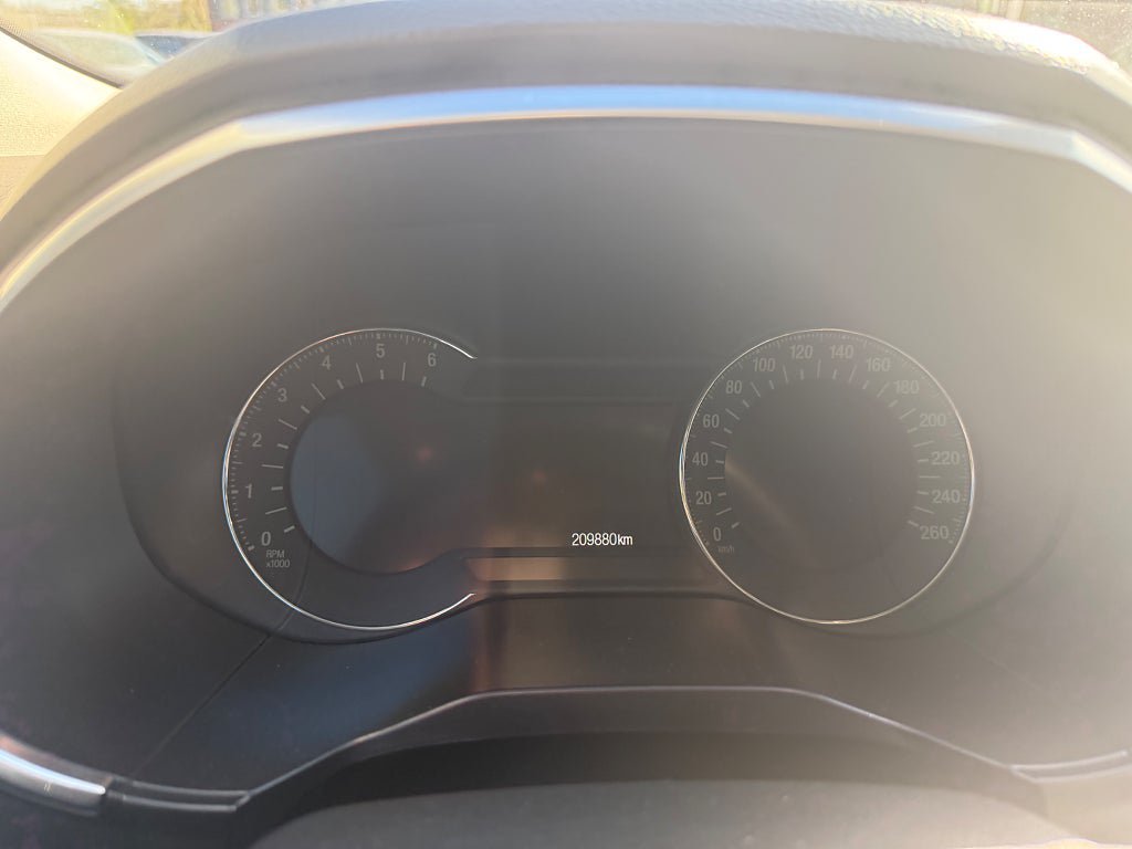 Vehicle Image 25