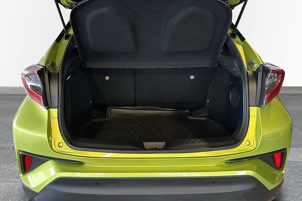 Vehicle Image 11