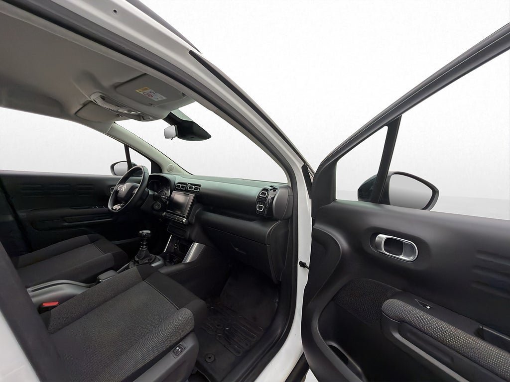 Vehicle Image 21