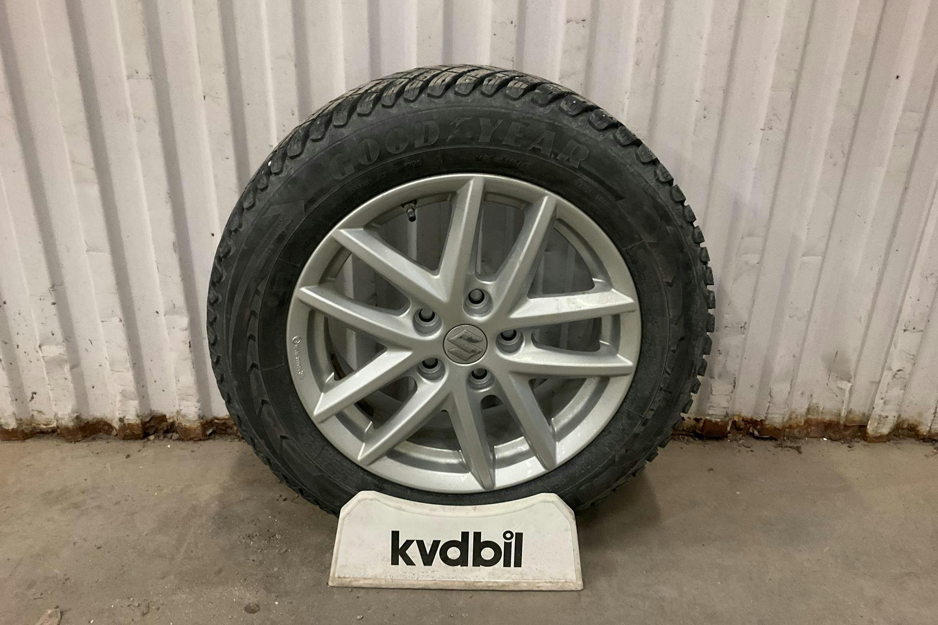 Vehicle Image 15