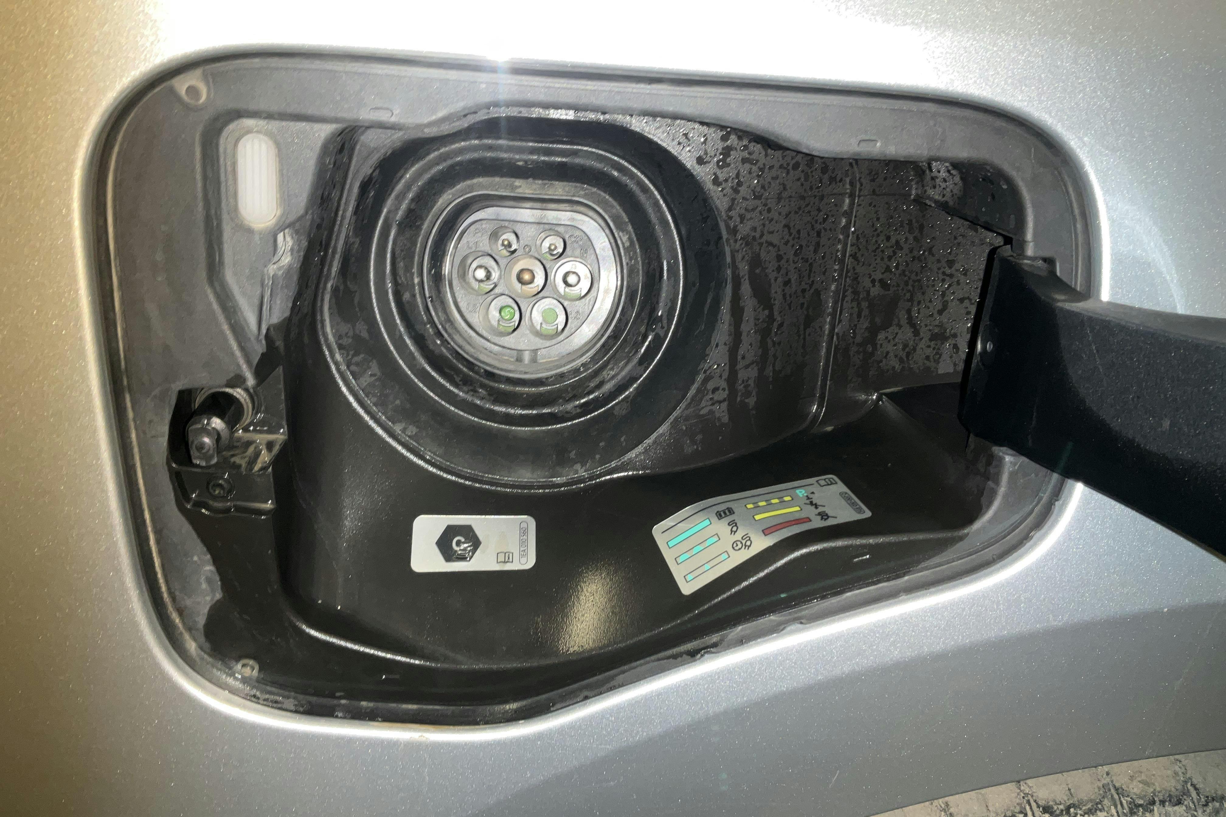 Vehicle Image 19