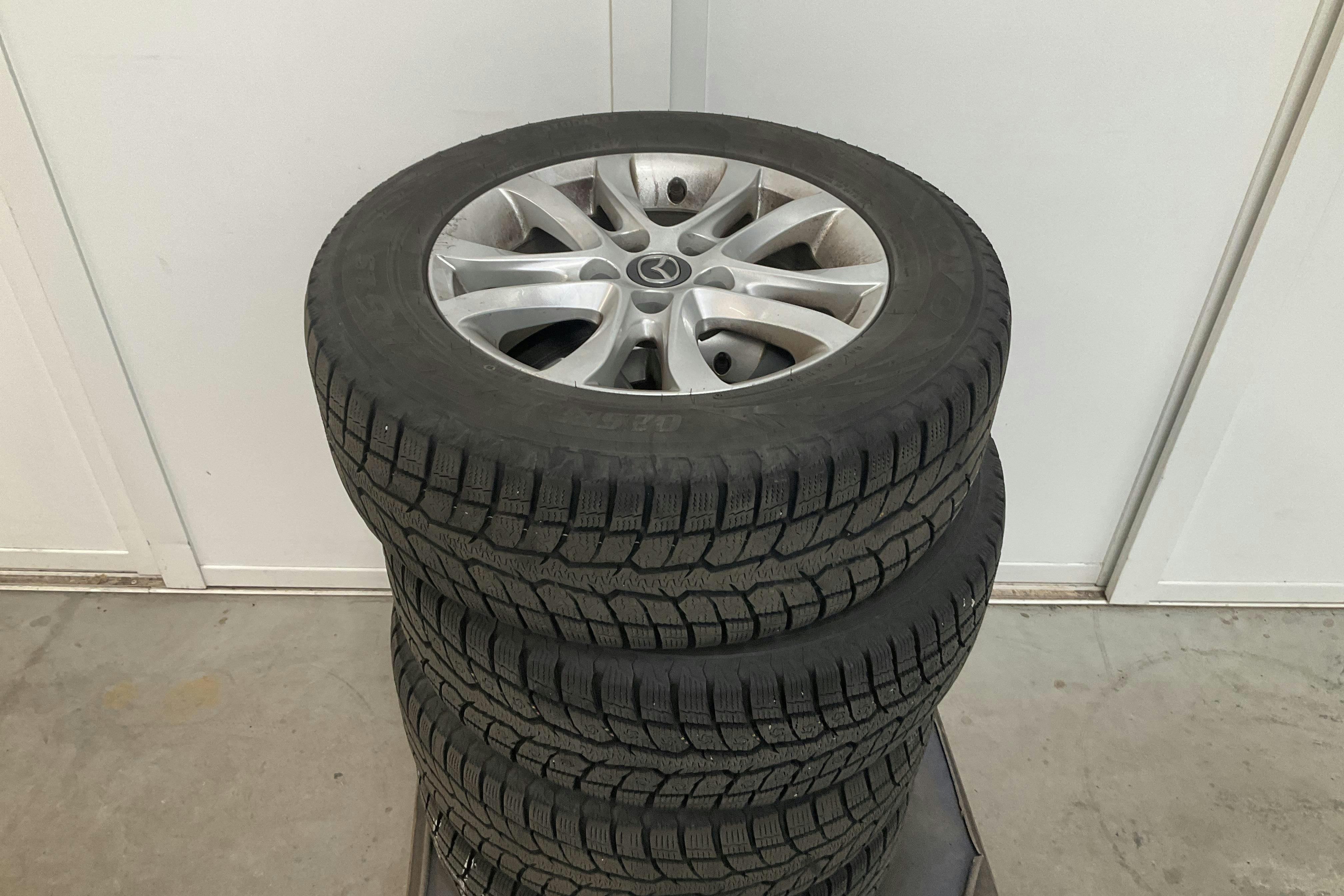 Vehicle Image 13