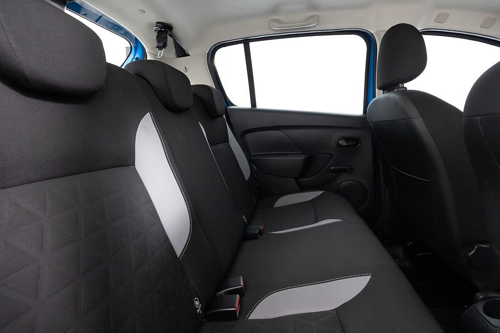 Vehicle Image 15