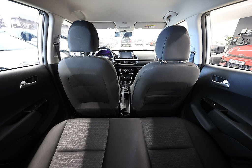 Vehicle Image 10