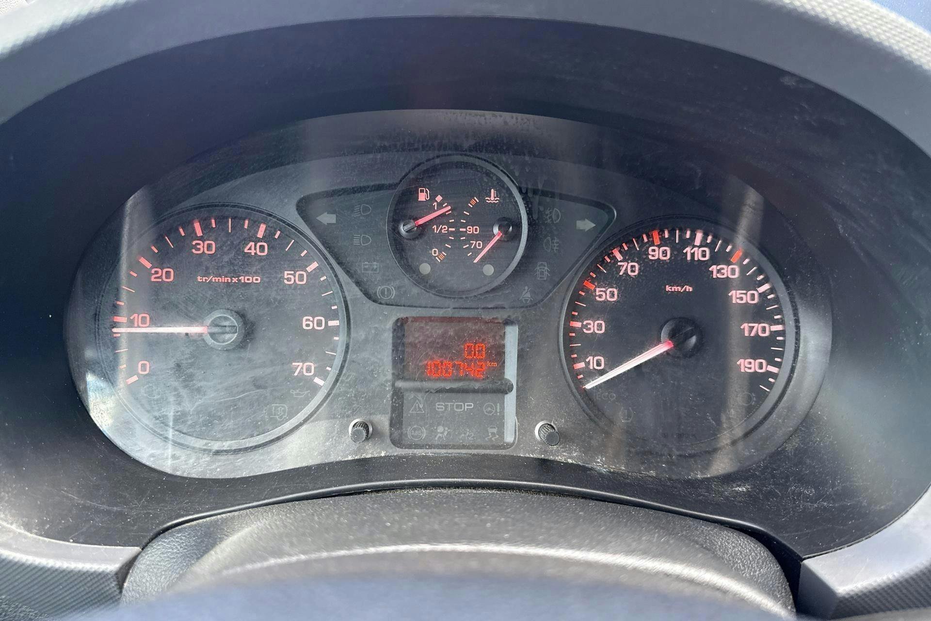 Vehicle Image 11