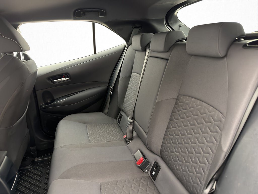 Vehicle Image 24