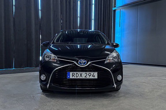 Vehicle Image 9