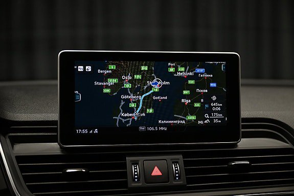 Vehicle Image 24