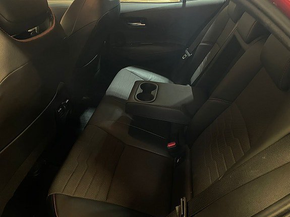 Vehicle Image 17