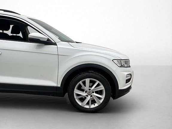 Vehicle Image 28
