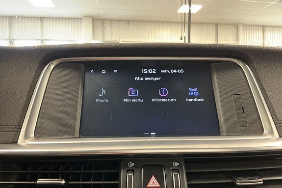 Vehicle Image 19