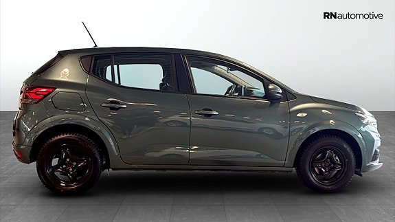 Vehicle Image 6