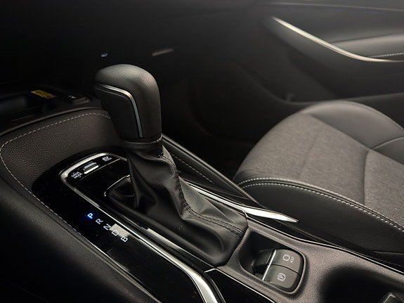 Vehicle Image 21