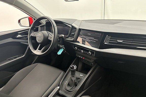Vehicle Image 19