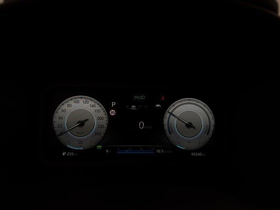 Vehicle Image 15