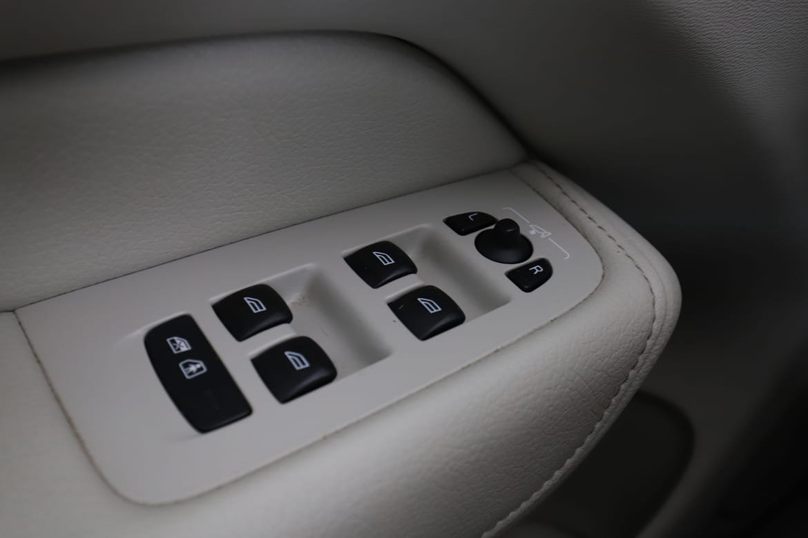 Vehicle Image 40